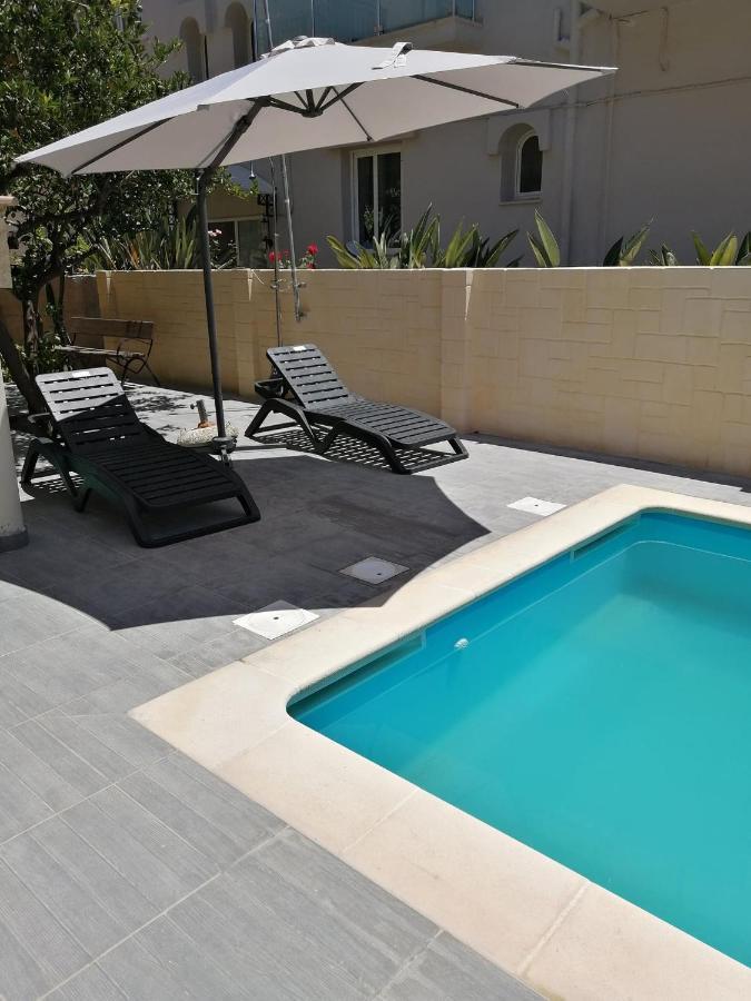 Iliana Apartments เยโอริยิอูโปลิส ภายนอก รูปภาพ