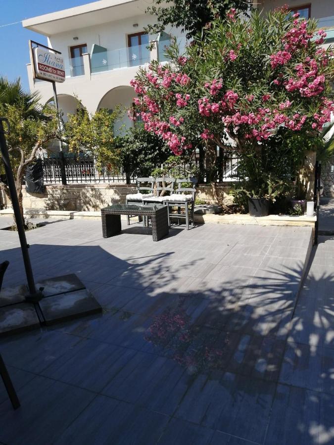 Iliana Apartments เยโอริยิอูโปลิส ภายนอก รูปภาพ