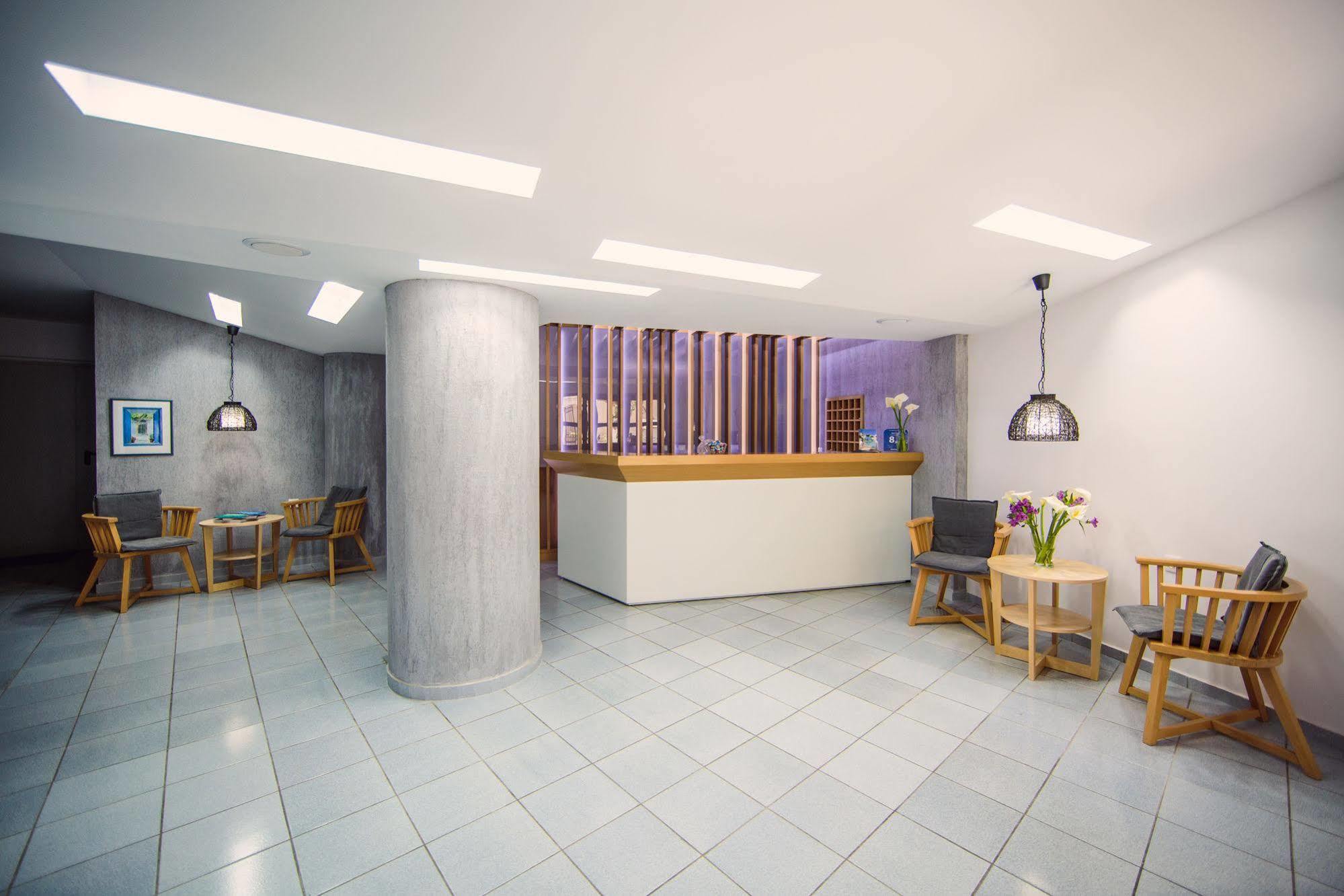 Iliana Apartments เยโอริยิอูโปลิส ภายนอก รูปภาพ